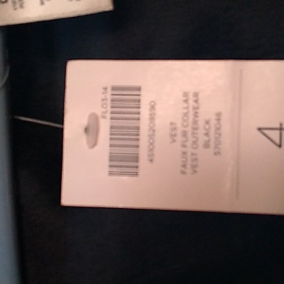 Chicos black Faux fur vest - Picture 2 of 3